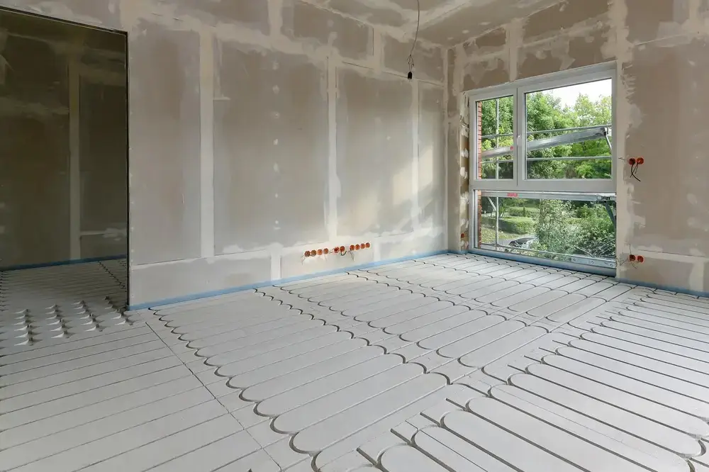 Innenausbau mit Fermacell-Trockenestrich und vorbereiteten Wandflächen