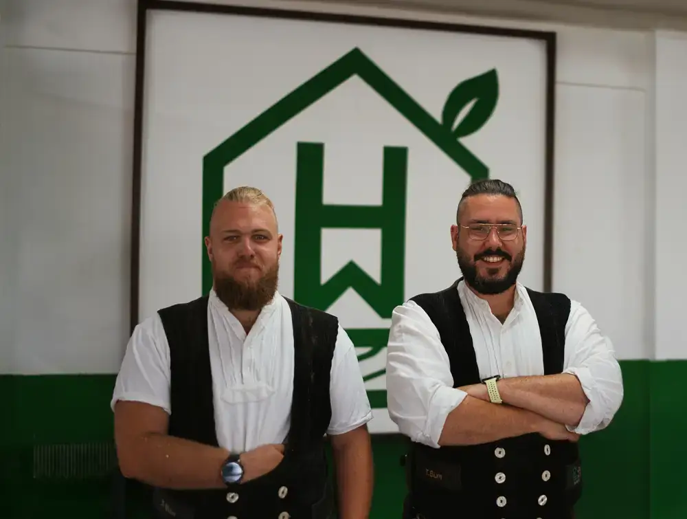 Das Team vom Holzwerte Lüneburg - Zimmerermeister Thomas Blum und Zimmerergeselle Niklas W.